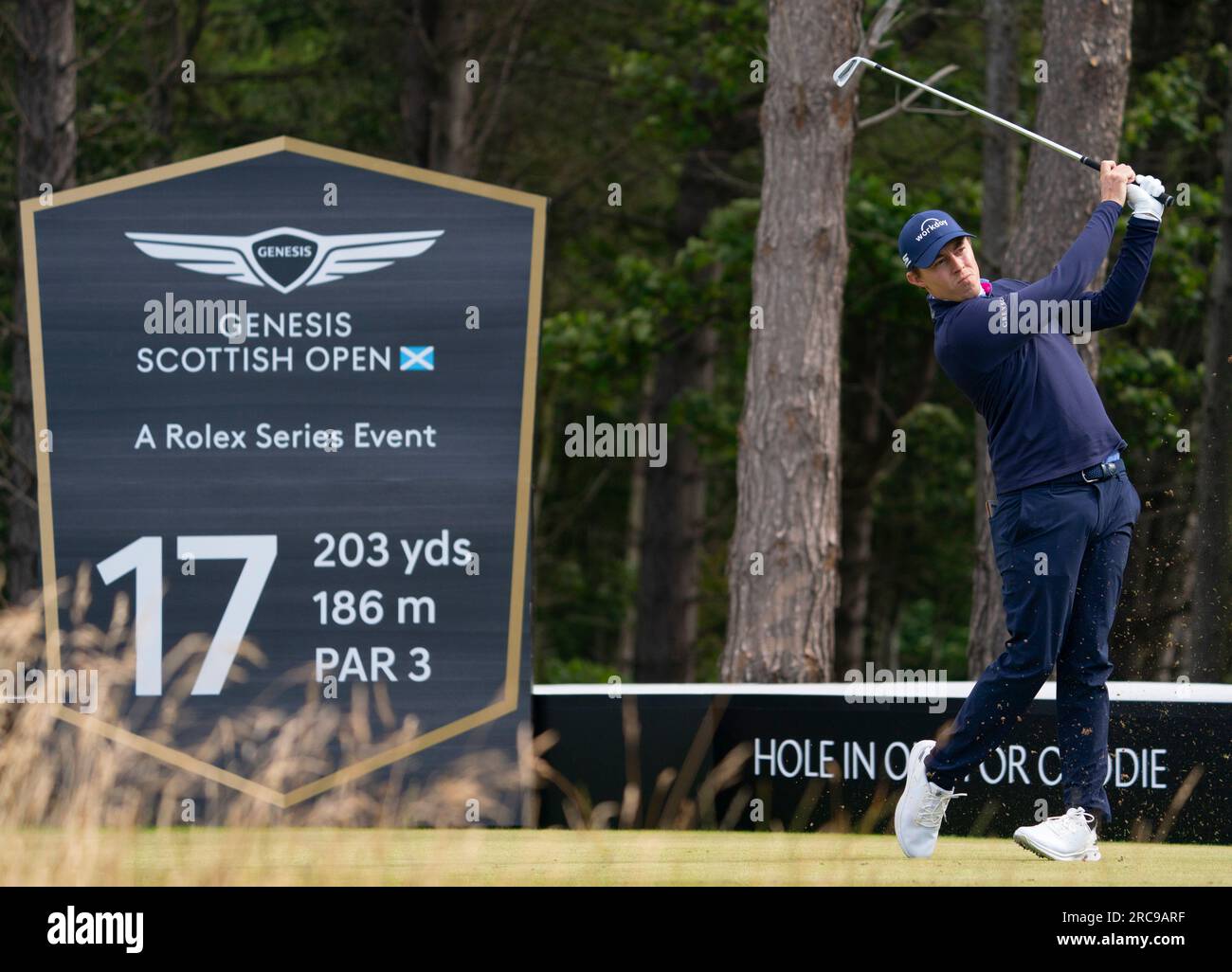 North Berwick, East Lothian, Schottland, Großbritannien. 13. Juli 2023 Mathew Fitzpatrick fährt auf dem 17. Loch bei den Genesis Scottish Open im Renaissance Club in North Berwick. Iain Masterton/Alamy Live News Stockfoto