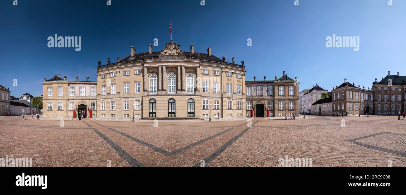 Geografie/Reise, Dänemark, Hovedstaden, Kopenhagen, Panorama des Schlosses Amalienborg in Kopenhagen, ADDITIONAL-RIGHTS-CLEARANCE-INFO-NOT-AVAILABLE Stockfoto