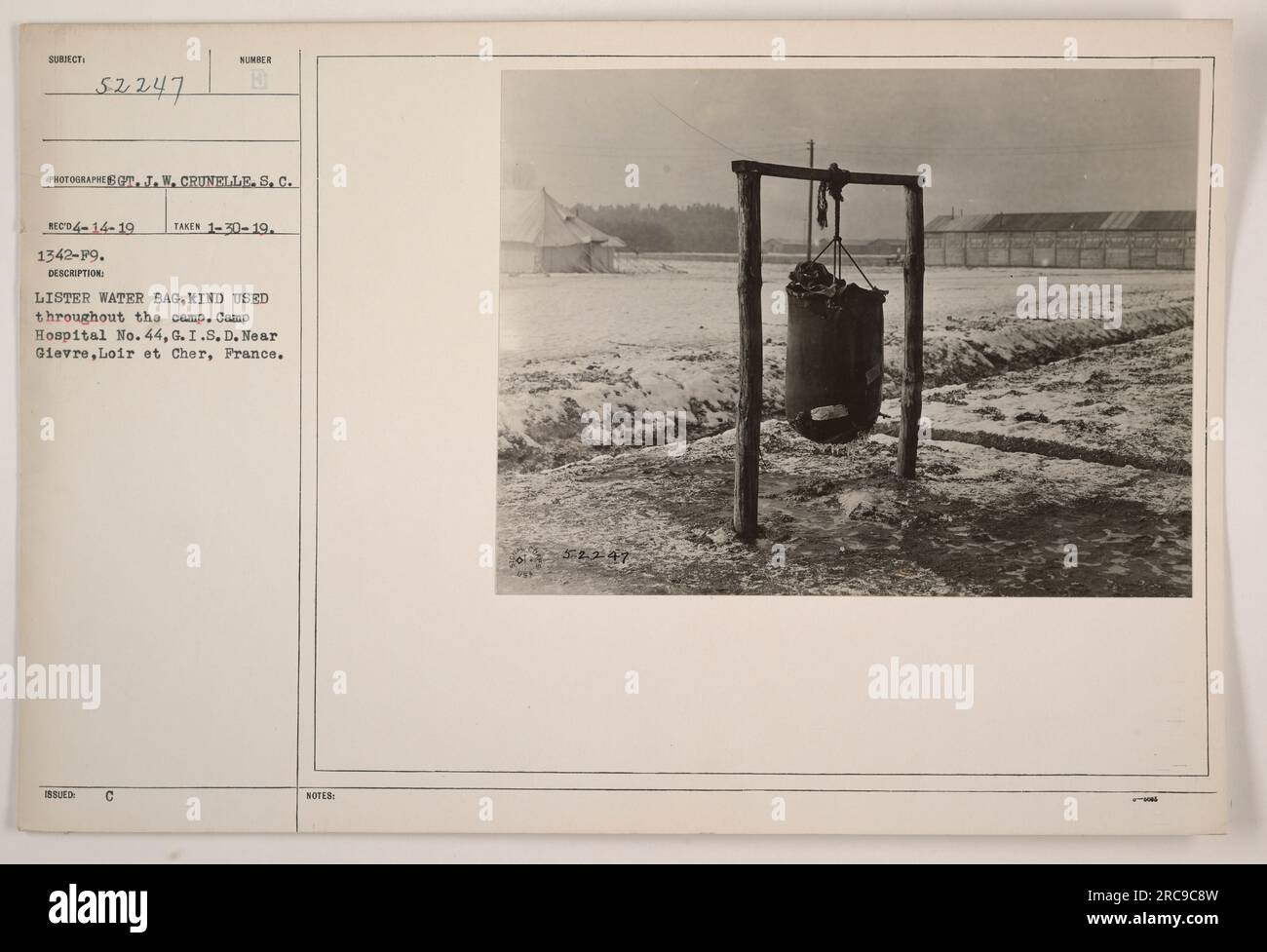 Auf diesem Foto ist ein Wasserbeutel von Lister abgebildet, der im gesamten Camp verwendet wird. Sie ist im Camp Hospital No. 44, G.I.U.D., das sich in der Nähe von Gievre, Loire et Cher, Frankreich befindet, zu sehen. Das Foto wurde am 30. Januar 1919 aufgenommen. Dieses Bild ist unter Subjekt 52247 dokumentiert und wurde von Fotograf J. W. Crunelle, S.C. aufgenommen Stockfoto