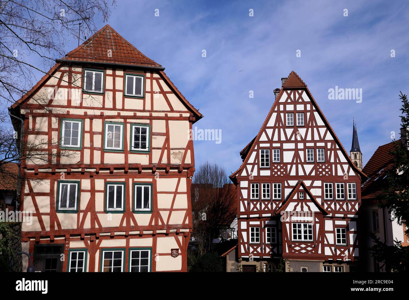 Fachwerk-Ensemble mit dem ehemaligen Stadthaus in der Klostergasse in der Altstadt von Bad Wimpfen im Kraichgau, Landkreis Heilbronn, Baden-Württembe Stockfoto