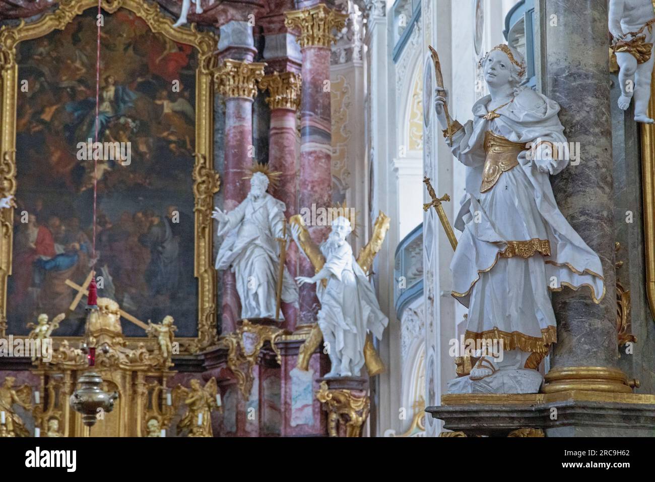 Altarraum der ehemaligen Zisterzienserabtei Kloster Schöntal in Hohenlohe Schöntal im Jagsttal, Baden-Württemberg, Deutschland, Europa Stockfoto