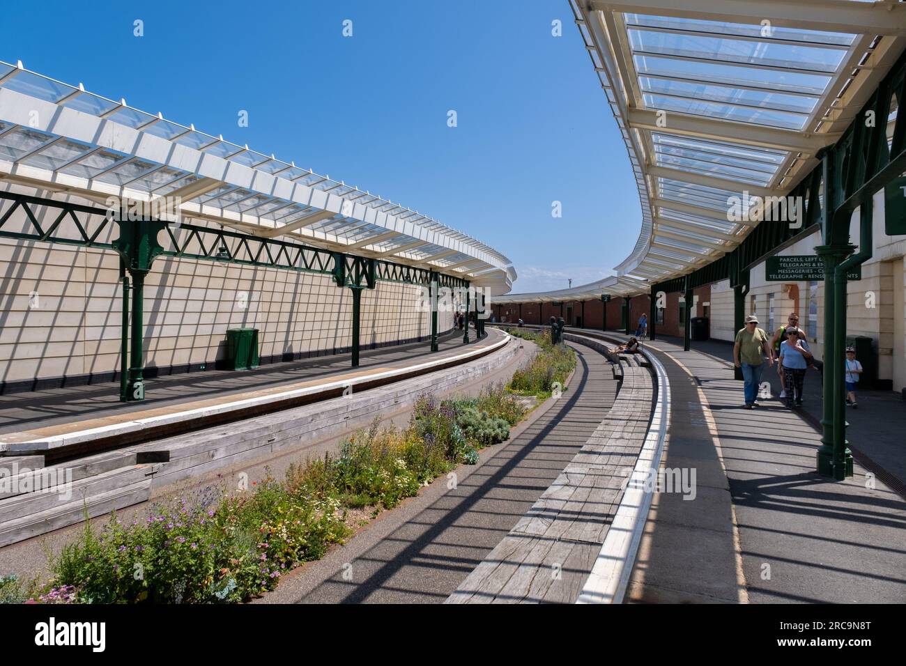 Folkestone, Vereinigtes Königreich - 9. Juli 2023: Bahnhof Folkestone Harbour Stockfoto