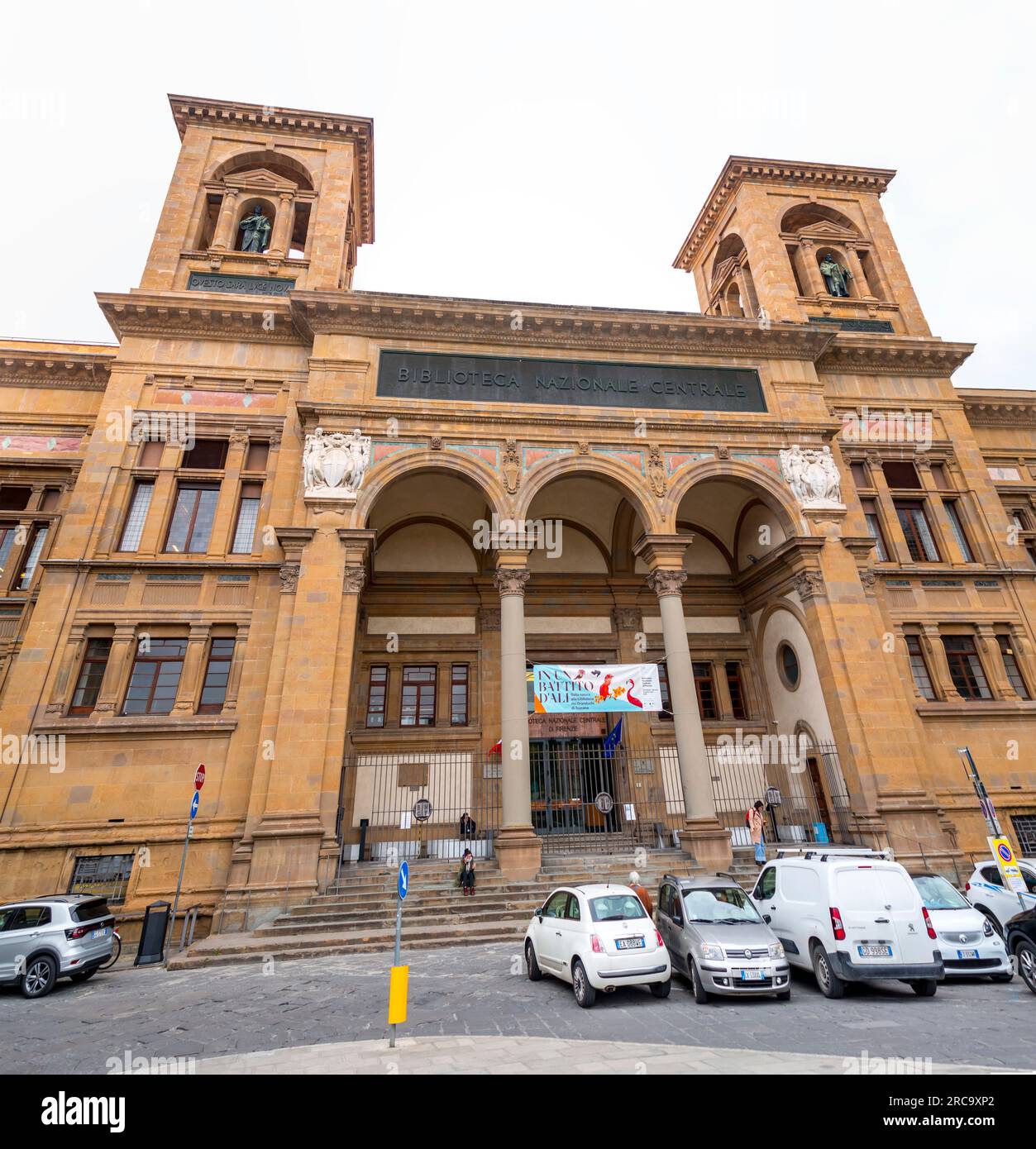 Florenz, Italien - 6. April 2022: Außenansicht der Zentralbibliothek von Florenz, Italien. Stockfoto