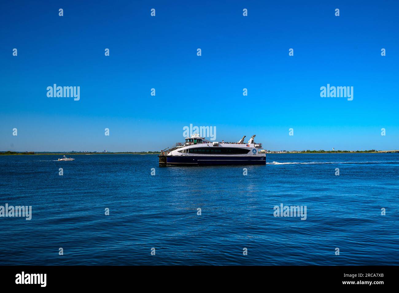 Blick auf das Rockaway Inlet, von den Rockaway Queens, NY Stockfoto