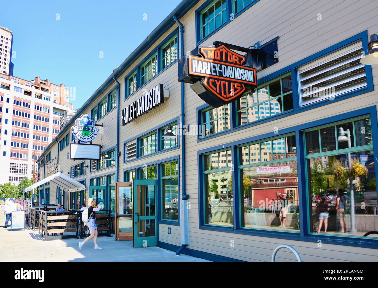 MT Rainier Harley-Davidson Motor Cycles Premier Lifestyle Outfitter Store Alaskan Way Pier 54 Seattle Washington State USA Stockfoto
