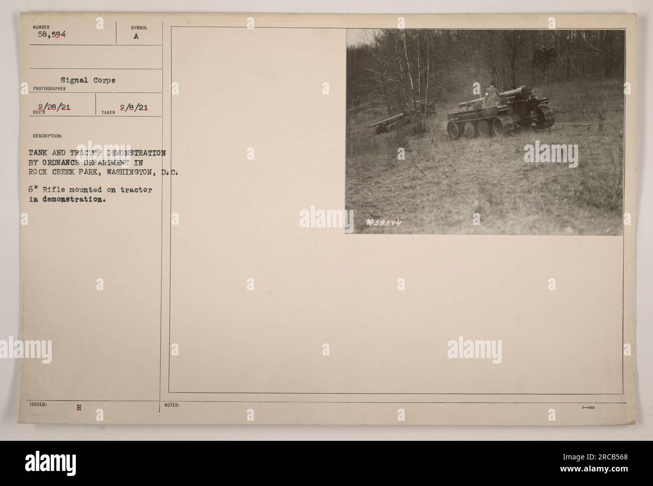 Vitrine mit erbeuteten waffen -Fotos und -Bildmaterial in hoher ...