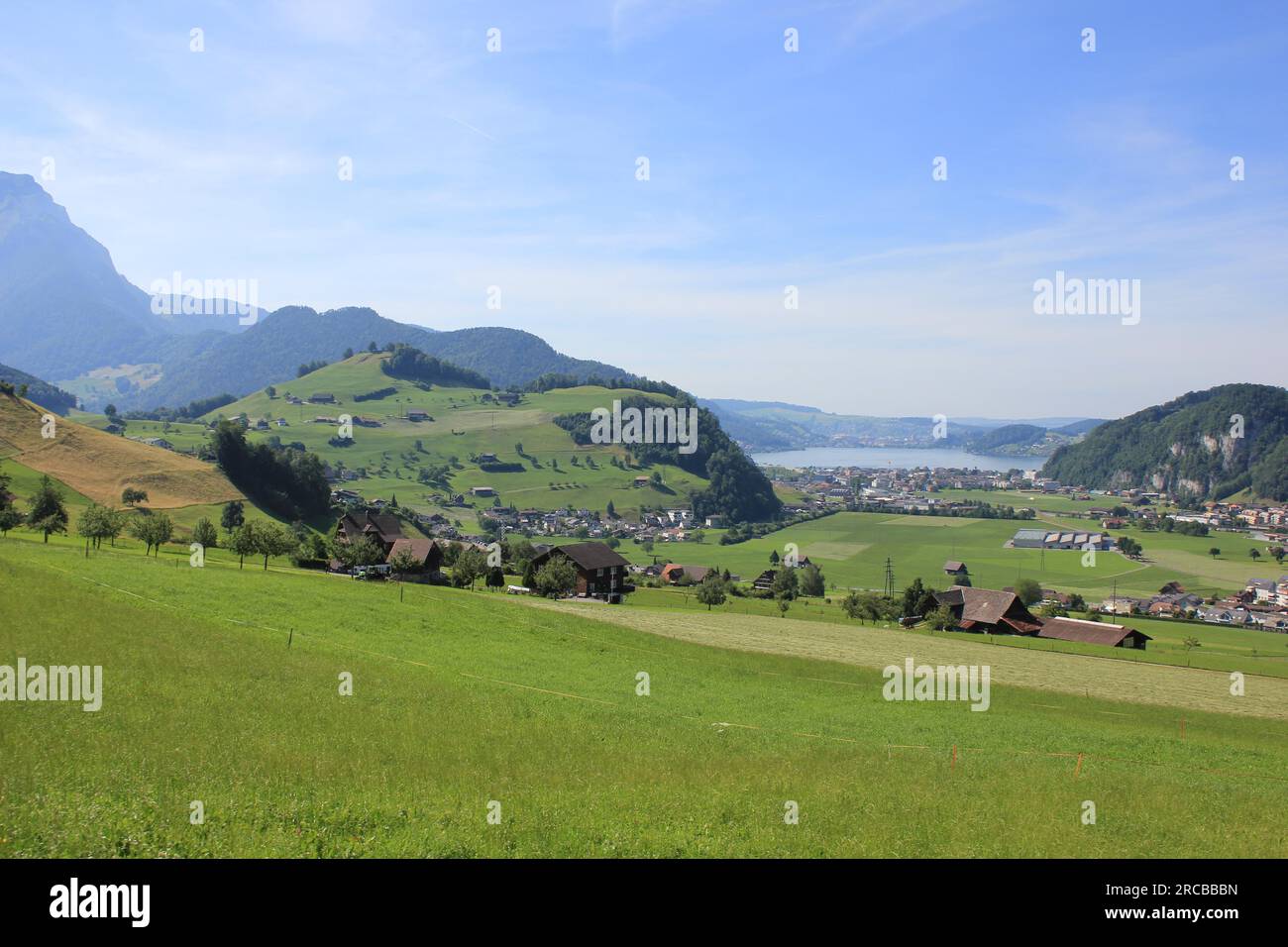 Ländliche Landschaft auf dem Weg von Stans zum Mount Stanserhorn, Schweiz Stockfoto