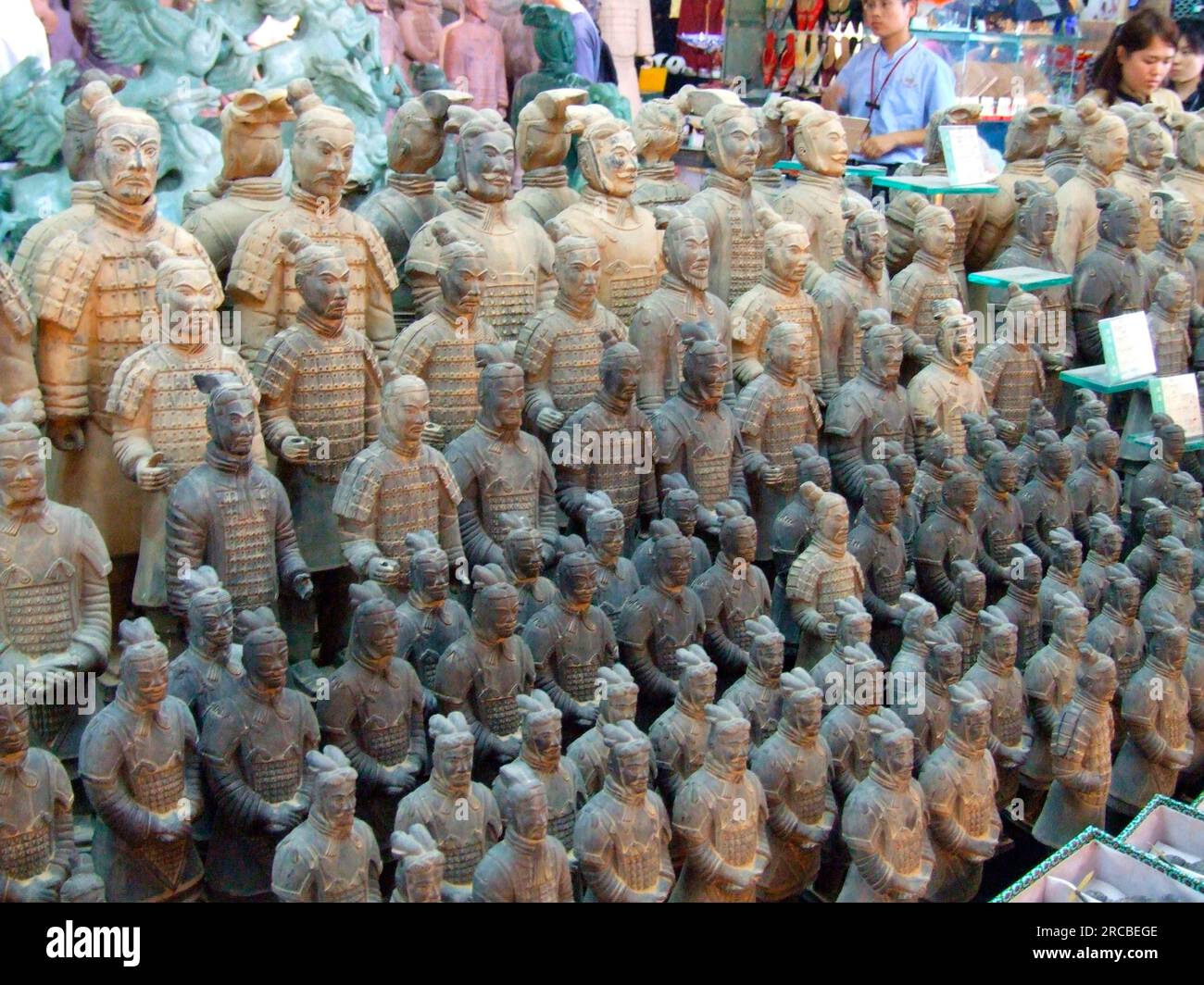 Terrakotta tonfiguren -Fotos und -Bildmaterial in hoher Auflösung – Alamy