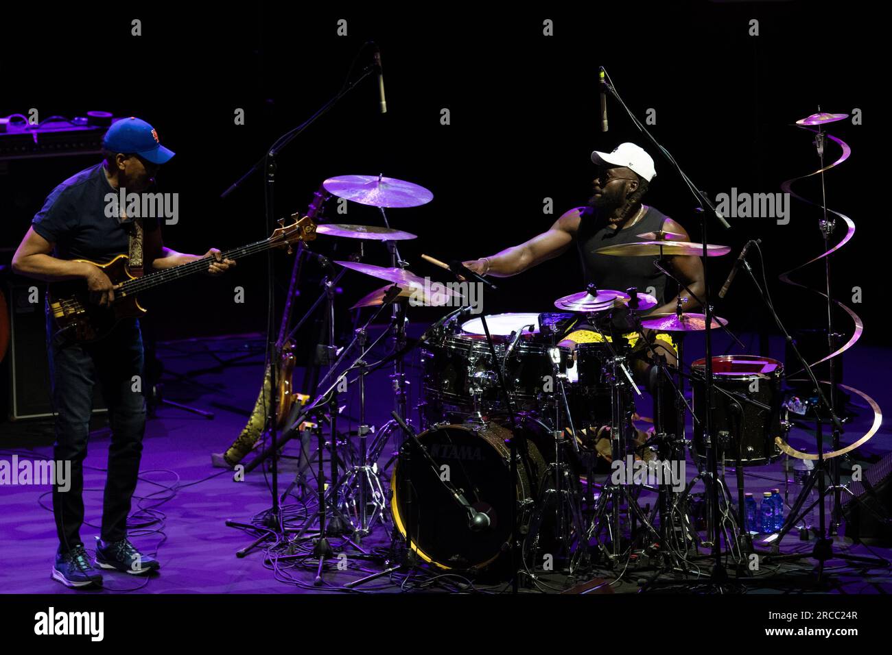 Alicante, Spanien. 13. Juli 2023. Der amerikanische Bassspieler und Grammy-Gewinner Stanley Clarke tritt während des Fijazz Festivals 2023 auf seiner N'4EVER-Tour auf. Kredit: Marcos del Mazo/Alamy Live News Stockfoto