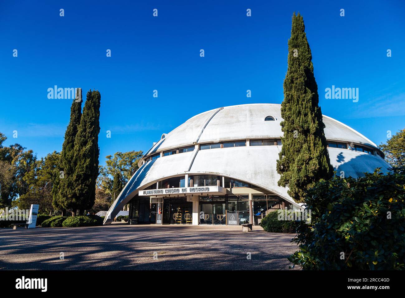 ROSARIO, ARGENTINIEN - 28. JUNI 2023: Observatorium und Planetarienstadt Rosario im Urquiza Park. Stockfoto