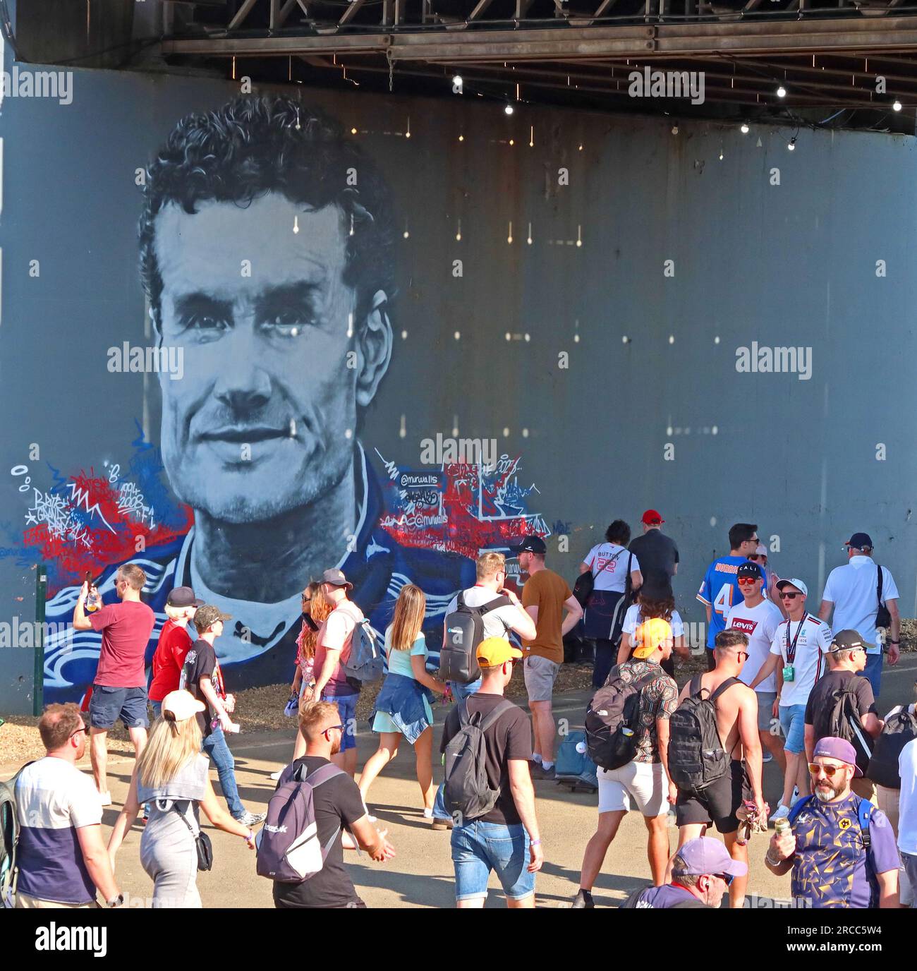 British Racing-Fahrer David Coulthard MBE, von Wandmalerei Murwalls, auf Silverstone Circuit, für die britische F1 GP 2023 gemalt Stockfoto