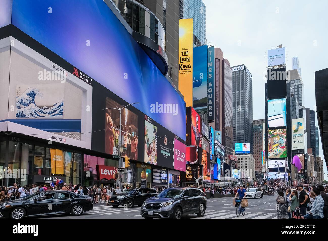 Architektonische Details am Times Square, einer wichtigen Handelskreuzung, Touristenziel, Unterhaltungszentrum und Viertel in Manhattan, New York Stockfoto