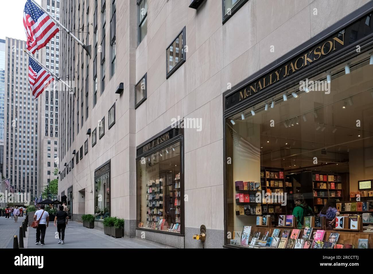 Architektonische Details des McNally Jackson Store im Rockefeller Center, New York Stockfoto