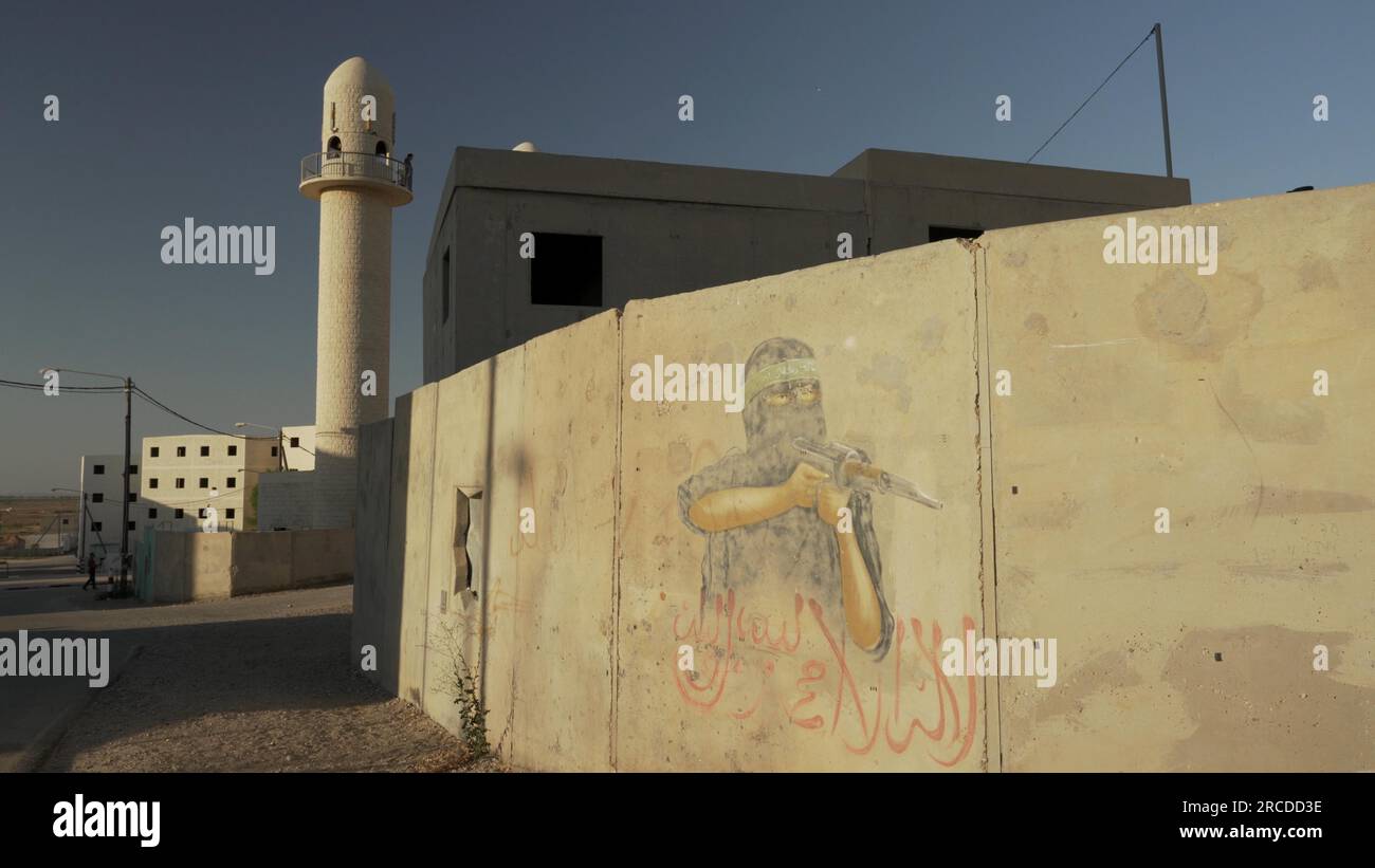 Am 12. Juli 2023 in der Wüste Negev, Israel, befindet sich eine gemalte ...