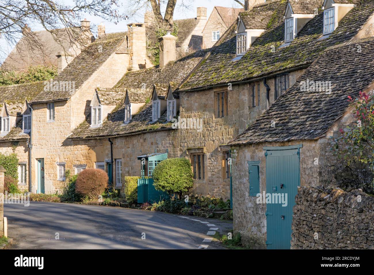 Snowshill Village mit den Cotswold Hills, Worcestershire, England, Großbritannien Stockfoto