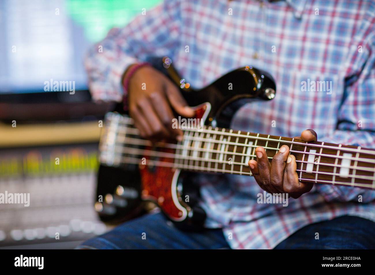 Herstellung von Musikinstrumenten Stockfoto