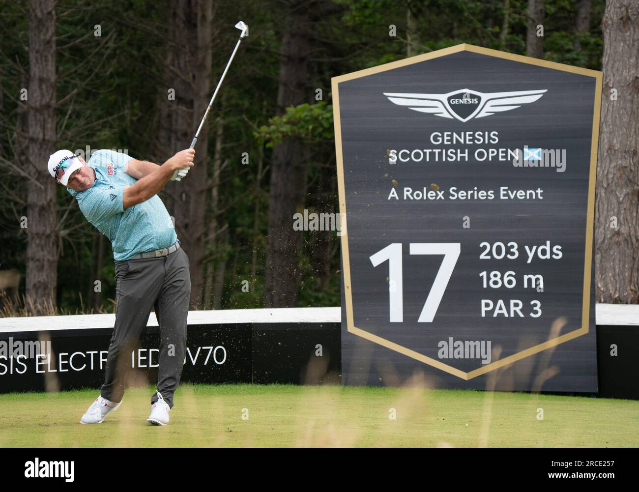 North Berwick, East Lothian, Schottland, Großbritannien. 14. Juli 2023 Ryan Fox schlägt auf dem 17.-Loch-Platz bei den Genesis Scottish Open im Renaissance Club in North Berwick ab. Iain Masterton/Alamy Live News Stockfoto