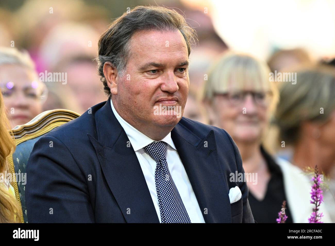 Prinzessin Madeleine und Chris O'Neill genießen ein Konzert in der Burgruine Borgholm während der 46. Geburtstagsfeier von Kronprinzessin Victoria im Solliden Palace, Borgholm, Schweden, am 14. Juli 2023. Foto: Mikael Fritzon / TT / Code 62360 Stockfoto