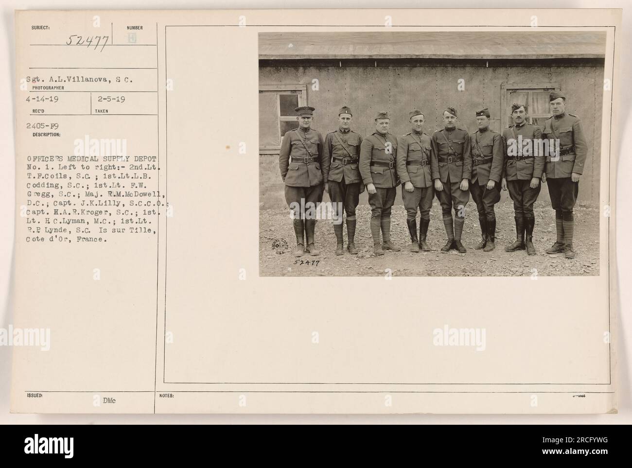 Offiziere im Medical Supply Depot, Nr. 1 in Sur D'Or, Frankreich. Abbildung von links nach rechts: 2. LT. T. F. Coils, S.C.; 1. LT. L.B. Codding, S.C.; 1. LT. P.W. Gregg, S.C.; Maj. R.M. McDowell, D.C.; Captain J.K. Lilly, S.C.C.O.; Captain H.A.R. Kroger, S.C.; 1. LT. H.C. Lyman, M.C.; 1. LT. P.P. Lynde, S.C. Aufgenommen am 4-14-19. Stockfoto