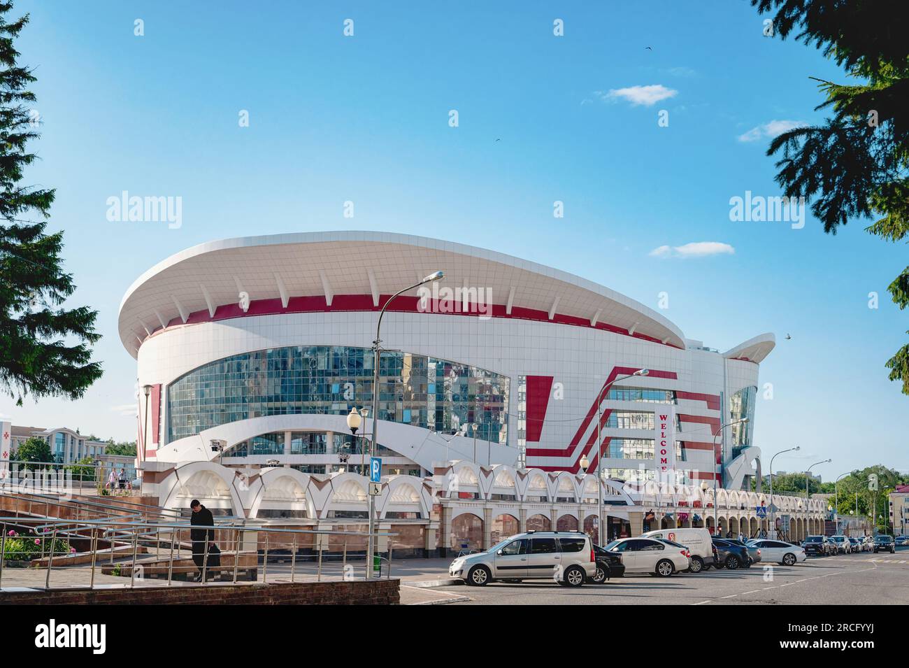 SARANSK, RUSSLAND - 4. Juni 2023: Universal Hall Saransk Arena. Das im Dezember 2021 in Betrieb genommene Gebäude befindet sich seit 10 Jahren im Bau. Stockfoto