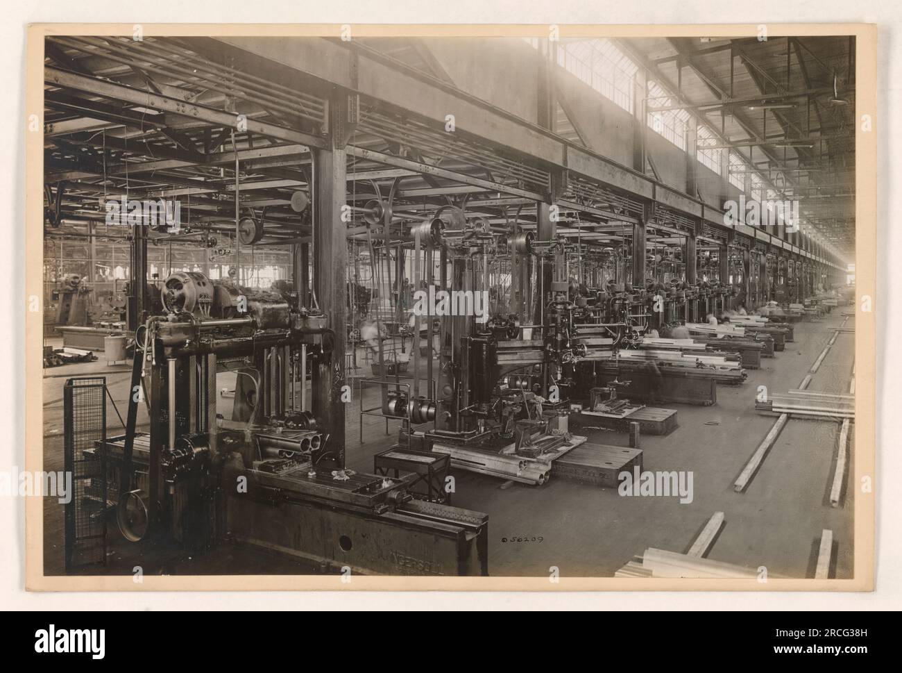 Mitarbeiter des Dodge Brothers Plant in Detroit, Michigan, stellen Rückwürfe für die USA her Regierung im Weltkrieg I. P.N. 3598. Stockfoto