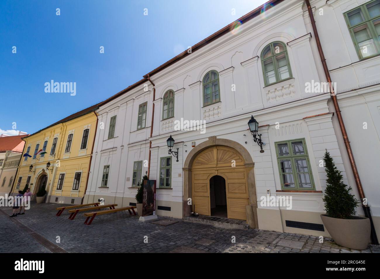 Eintritt zum Kormendy-Haus (Haz), Burgviertel, Veszprem, Ungarn Stockfoto