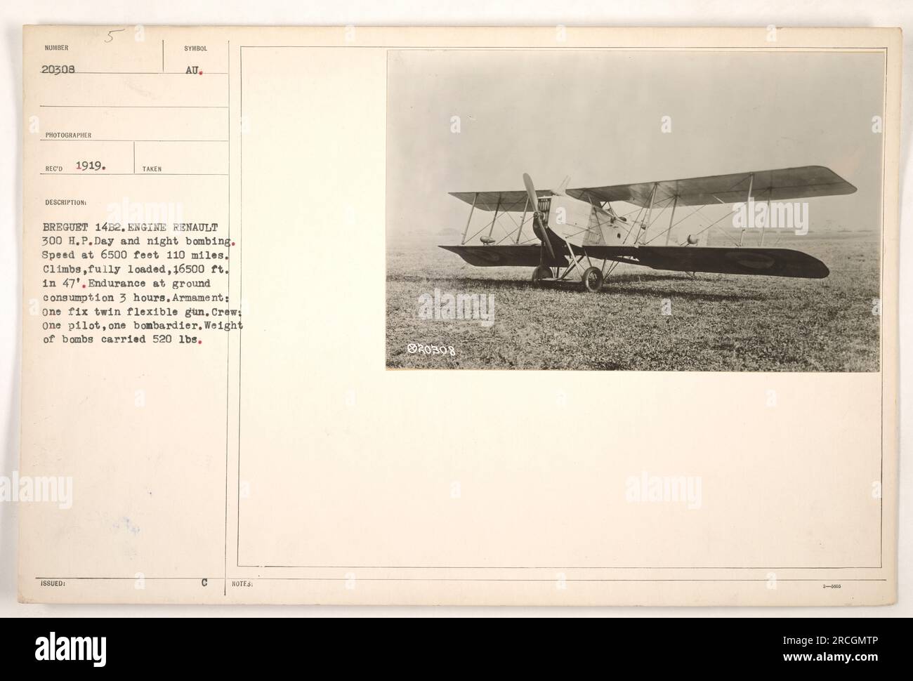 Ein Flugzeugbild aus dem Ersten Weltkrieg, das ein Flugzeug der Breguet 14B2 mit einem Renault 300 H.P-Motor zeigt. Dieses Flugzeug wurde für Tag- und Nachtbombenmissionen eingesetzt. Er hatte eine Höchstgeschwindigkeit von 110 Meilen auf 6500 Fuß und konnte bis zu 16500 Fuß steigen. In 47 Minuten. Er hatte eine dreistündige Ausdauer bei Bodenverbrauch und war mit einer festen, flexiblen Doppelpistole ausgestattet. Das Flugzeug trug eine Nutzlast von 520 kg Bomben. C Hinweis 20308. Stockfoto