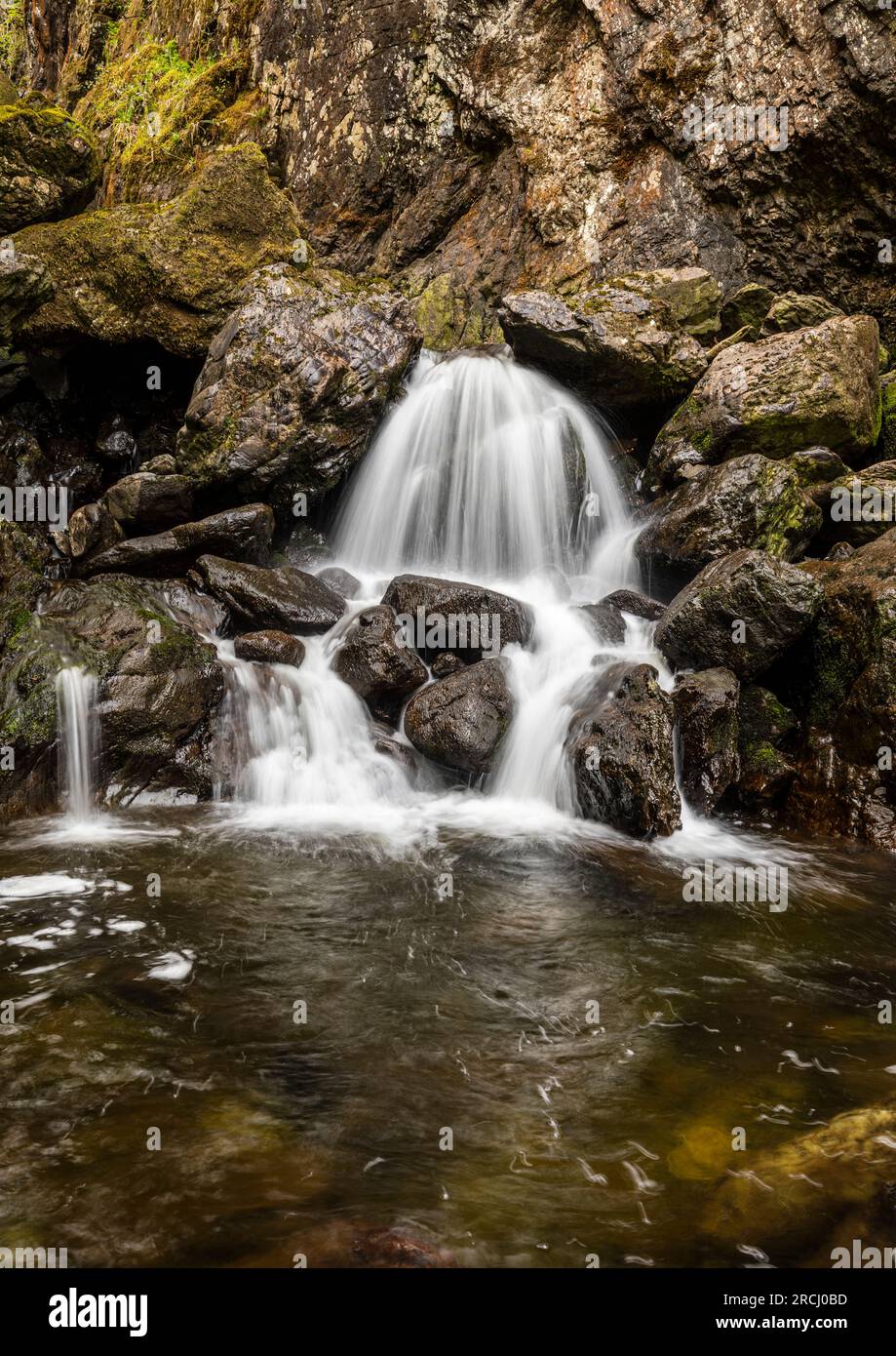 Lodore fällt in der Nähe von Keswick im Lake District Cumbria Nordost England UK Stockfoto