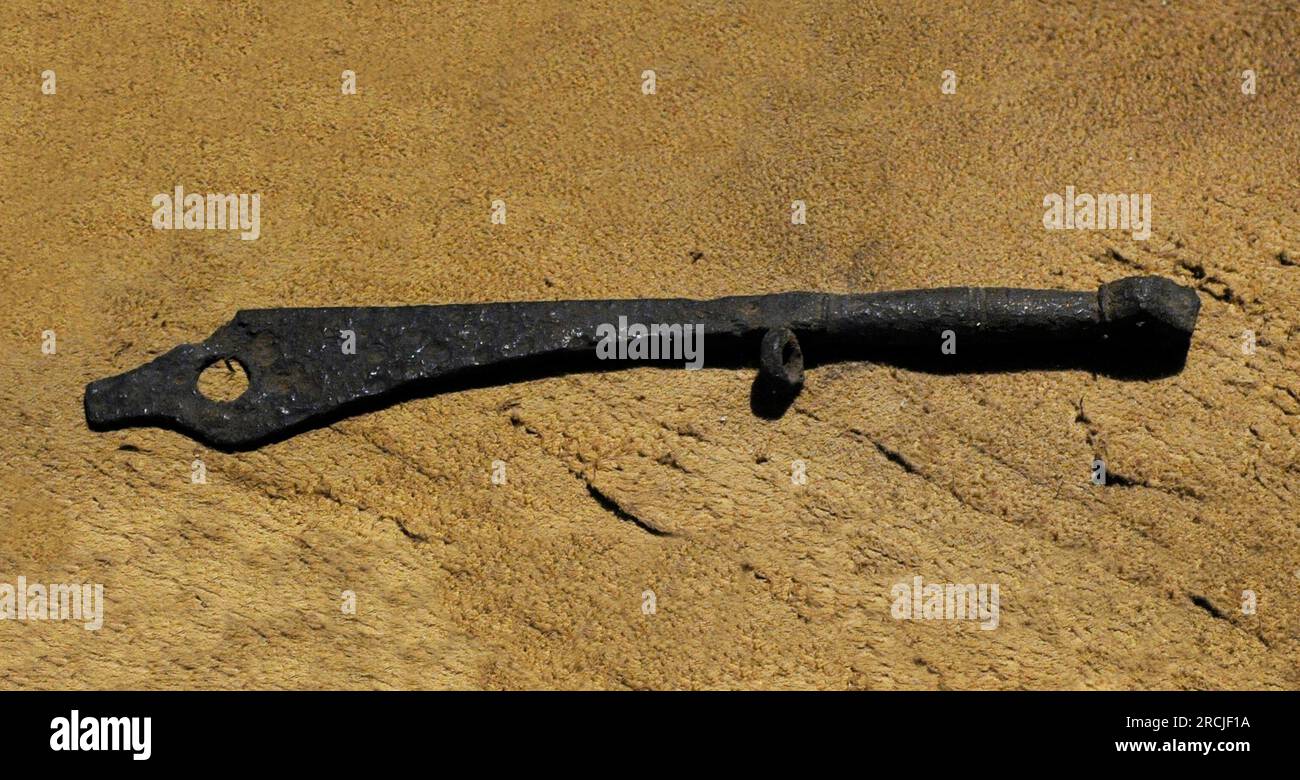 Geschichte der Waffen. Spulschlüssel mit Pistolenmechanismus. Deutschland, 16. Jahrhundert. Lettisches Kriegsmuseum. Riga. Lettland. Stockfoto