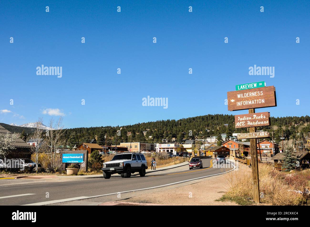 Hinweisschilder zur Wildnis führen in die Stadt Nederland, Colorado, USA Stockfoto
