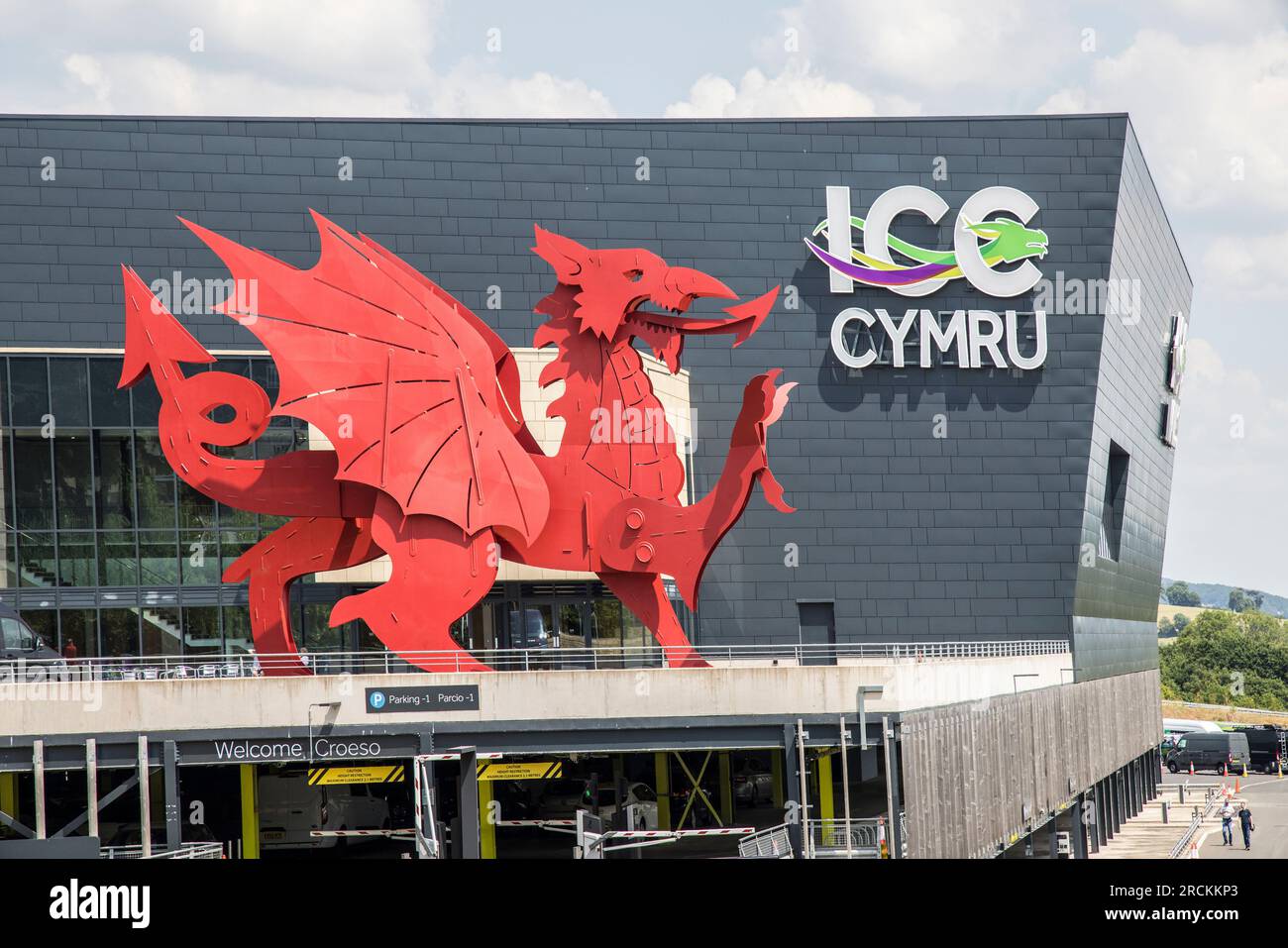 Welsh Dragon-Schild im Celtic Manor International Conference Centre, Newport, Wales, Großbritannien Stockfoto