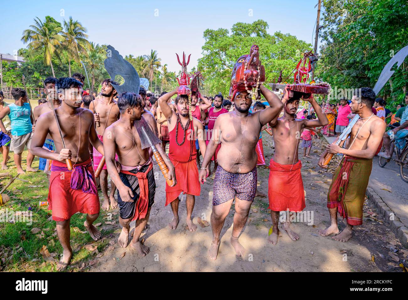 Szenen des Charak, Gajan-Festival in Bengal, Indien, mit Kopierraum Stockfoto