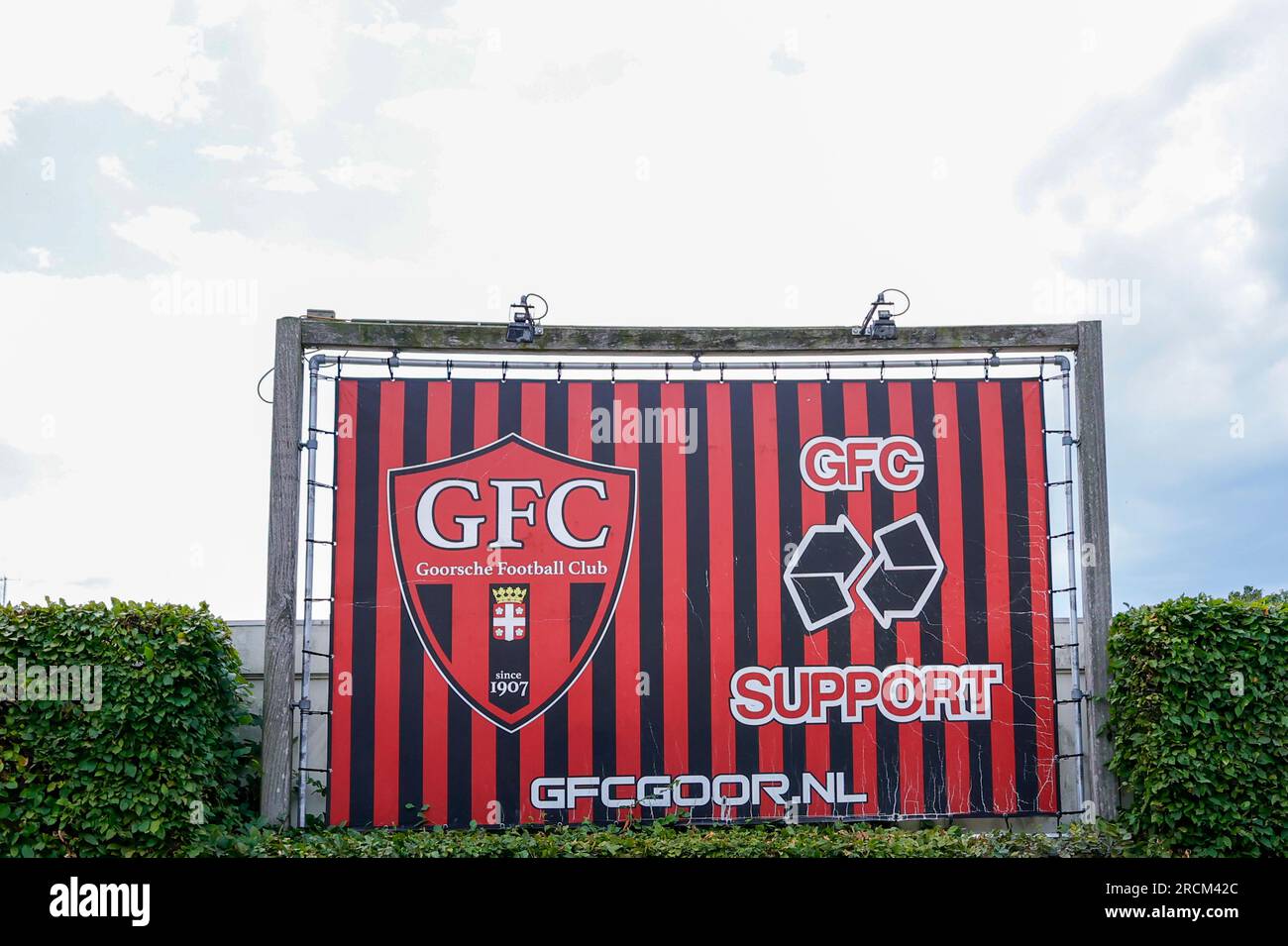 15-07-2023: Sport: Twente gegen Odense BK GOOR, NIEDERLANDE - JULI 15: GFC Banner während der Vorsaison des Spiels FC Twente und Odense BK im Sportpark Heecke Stockfoto