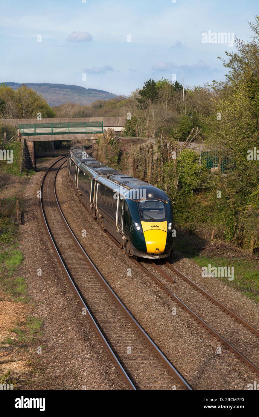 Erster Great Western Railway BI - Mode Intercity Express ( IEP ) Zug 800015 in Pencoed, auf der Hauptstrecke von Südwales Stockfoto