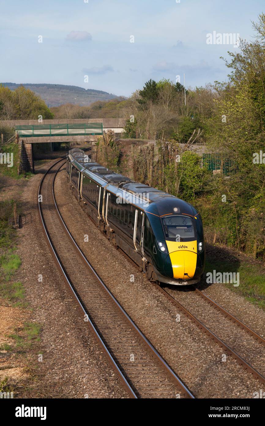 Erster Great Western Railway BI - Mode Intercity Express ( IEP ) Zug 800015 in Pencoed, auf der Hauptstrecke von Südwales Stockfoto