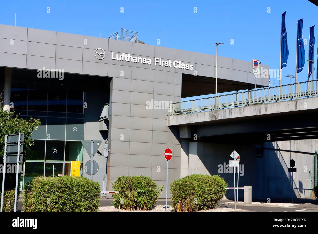 Lufthansa First Class Terminal und Lounge am Flughafen Frankfurt in Deutschland Stockfoto