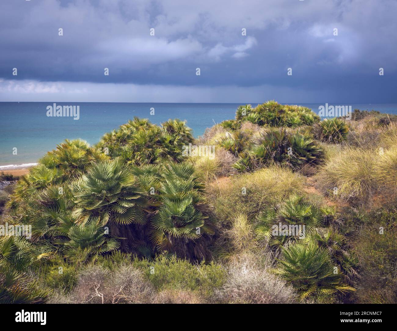 Sturmwetter im Calblanque Regional Park, Spanien Stockfoto