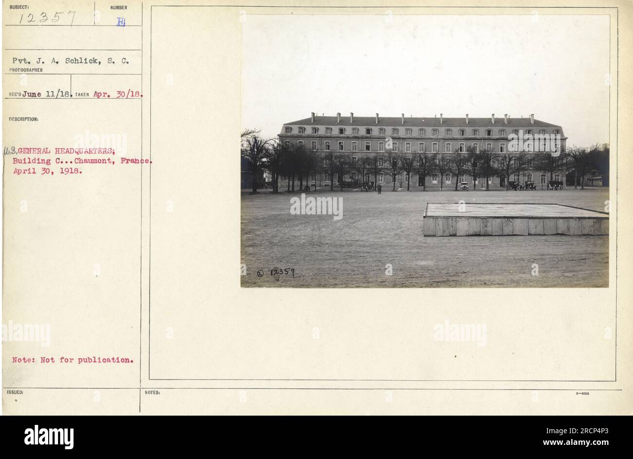 Pvt. J. A. Schlick vom Signalkorps (S.C.) hat dieses Foto am 30. April 1918 im Hauptquartier in Chaumont, Frankreich, aufgenommen. Das Bild zeigt Gebäude C, eine der Strukturen innerhalb des Hauptgebäudes. Dieses Foto ging am 11. Juni 1918 ein und wurde mit dem Vermerk zur Nichtveröffentlichung herausgegeben. Stockfoto