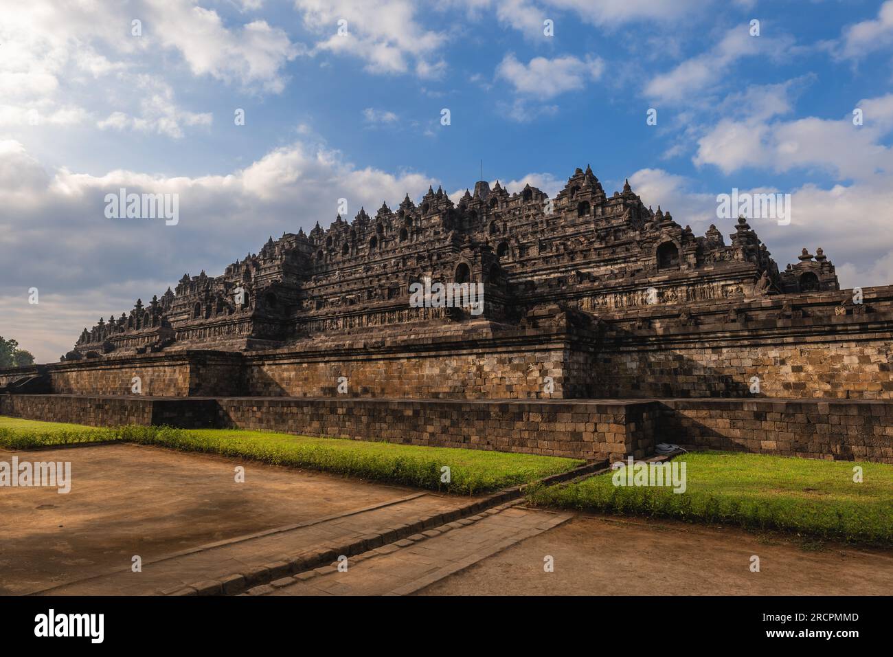 Borobudur oder Barabudur, ein buddhistischer Mahayana-Tempel in Magelang Regency, Java, Indonesien Stockfoto