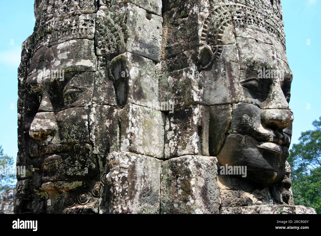 Details zweier khmer-Gesichter in Angkor Thom. Stockfoto
