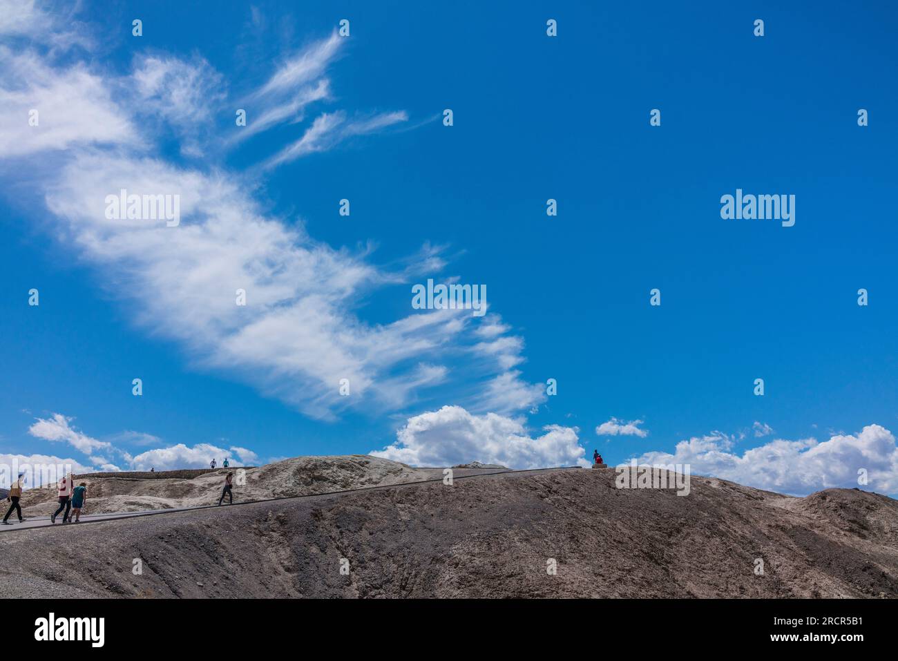 Zabriskie Point ist ein berühmter aussichtspunkt im Death Valley und ein beliebter Ort, um Sonnenaufgang und Sonnenuntergang zu beobachten. Stockfoto