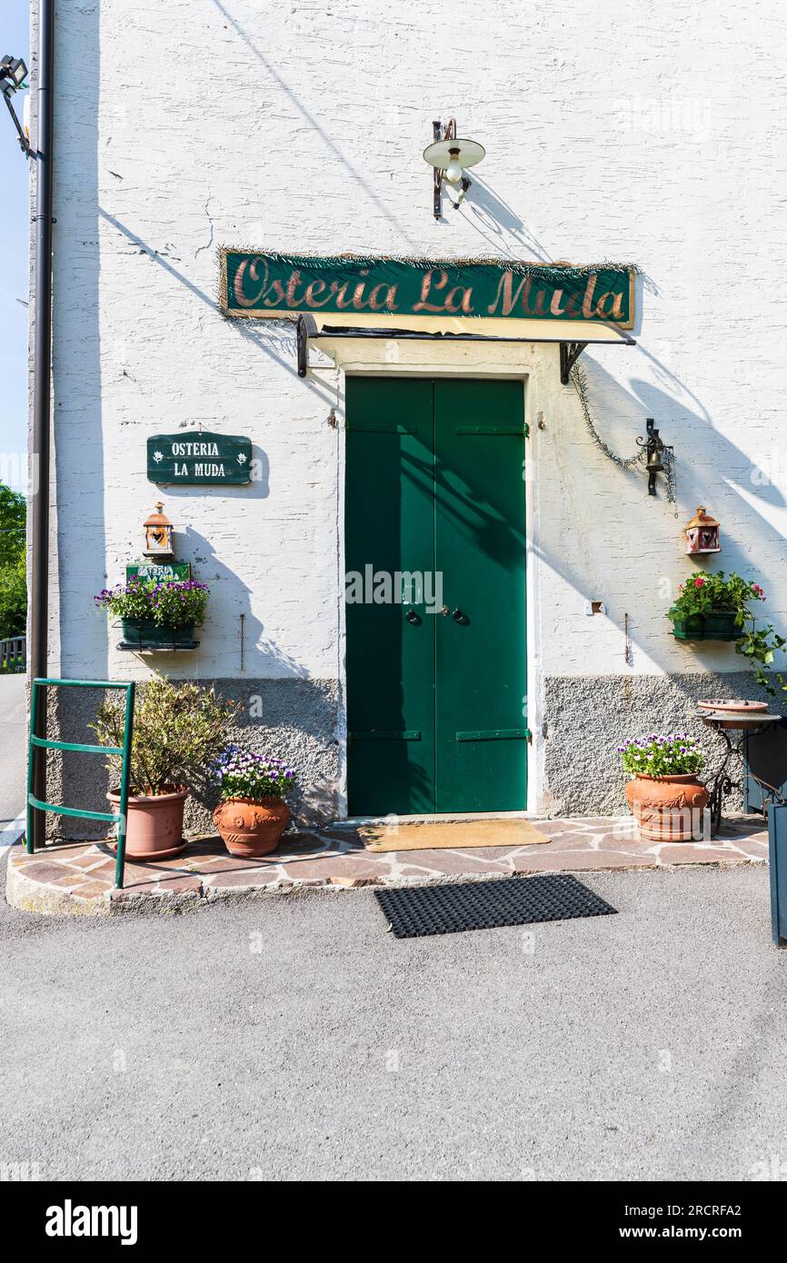 Italien Veneto Passo San Boldo - La Muda (altes Zollhaus - 15. Jahrhundert) / die älteste Taverne in der Region Venetien Stockfoto