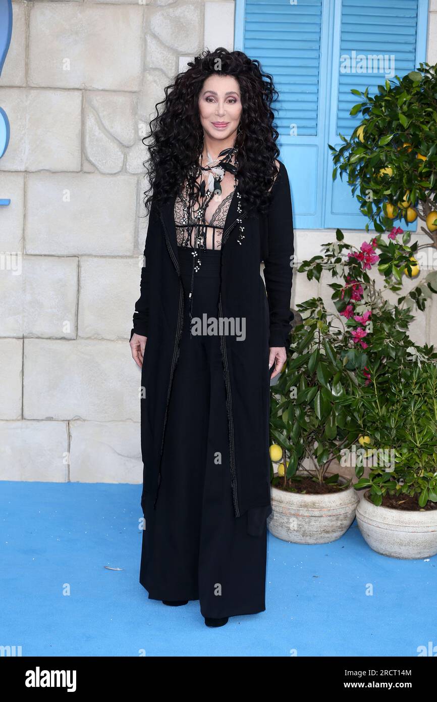 London, Großbritannien. 16. Juli 2018. Cher besucht die britische Premiere von „Mamma Mia! Hier geht's wieder" im Eventim Apollo in London. (Foto: Fred Duval/SOPA Images/Sipa USA) Guthaben: SIPA USA/Alamy Live News Stockfoto
