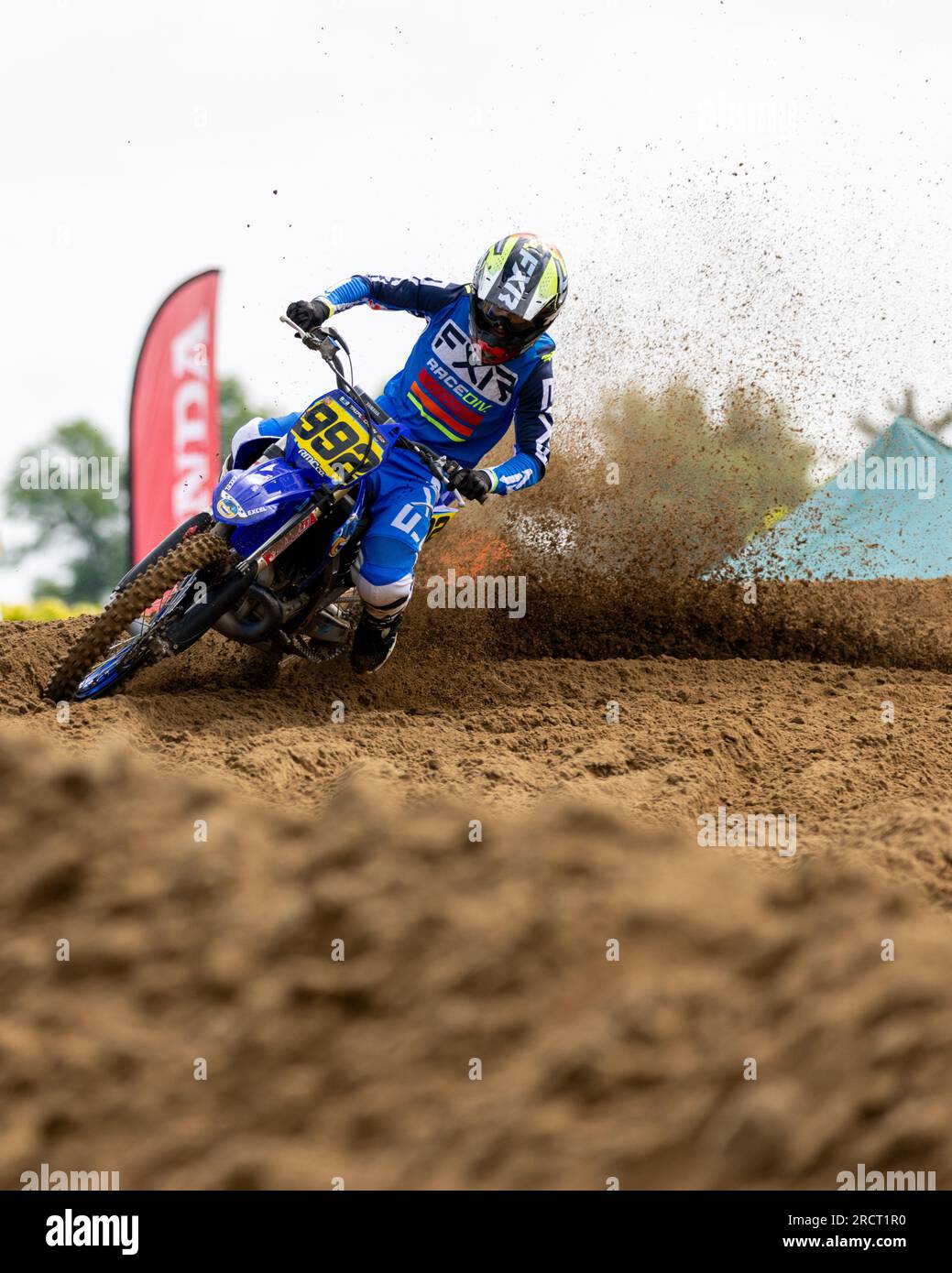 Profi- und Amateur-Motocross-Fahrer beim Triple Crown Series-Rennen in Ontario, Kanada Stockfoto