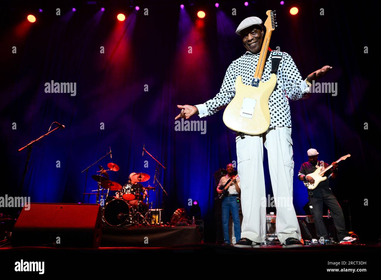 Prag, Tschechische Republik. 16. Juli 2023. Konzert des US-Blues-Gitarrenspielers Buddy Guy auf Abschiedsfahrt verdammt rechts Abschied im Prager Kongresszentrum, Tschechische Republik, 16. Juni 2023. Kredit: Ondrej Deml/CTK Photo/Alamy Live News Stockfoto