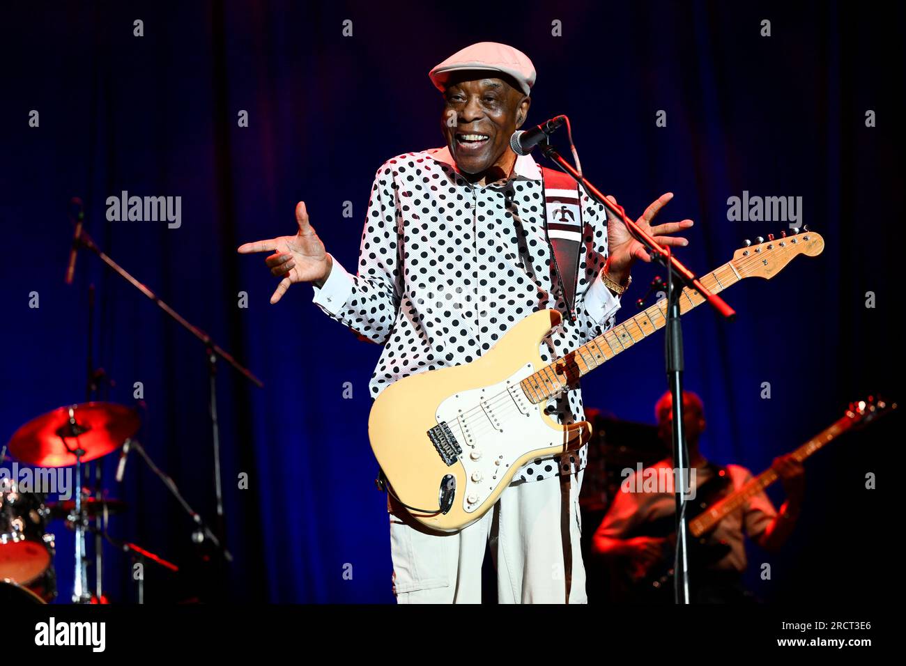 Prag, Tschechische Republik. 16. Juli 2023. Konzert des US-Blues-Gitarrenspielers Buddy Guy auf Abschiedsfahrt verdammt rechts Abschied im Prager Kongresszentrum, Tschechische Republik, 16. Juni 2023. Kredit: Ondrej Deml/CTK Photo/Alamy Live News Stockfoto