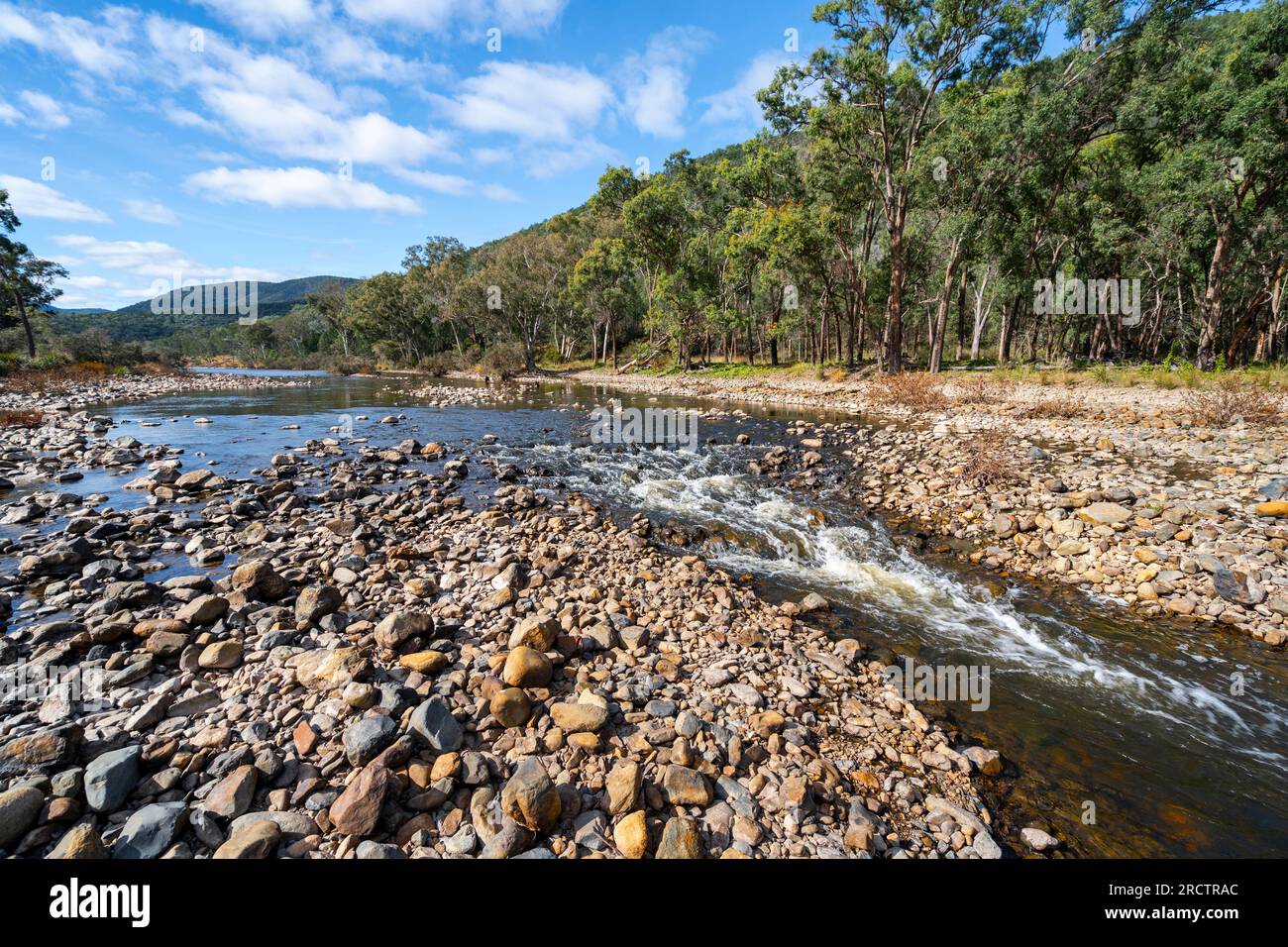 Der Severn River überflutet das felsige Flussbett, Broadwater Campground, Sundown National Park, Queensland Australien Stockfoto