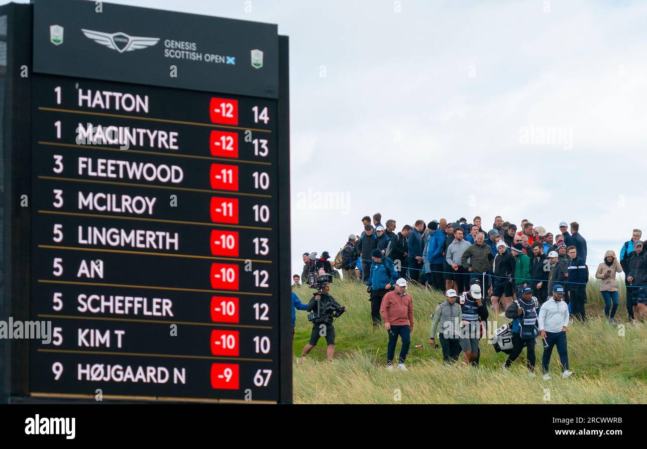 Robert Macintyre geht während der Genesis Scottish Open 2023 im Renaissance Club in North Berwick, Schottland, in Richtung 14. Green Stockfoto