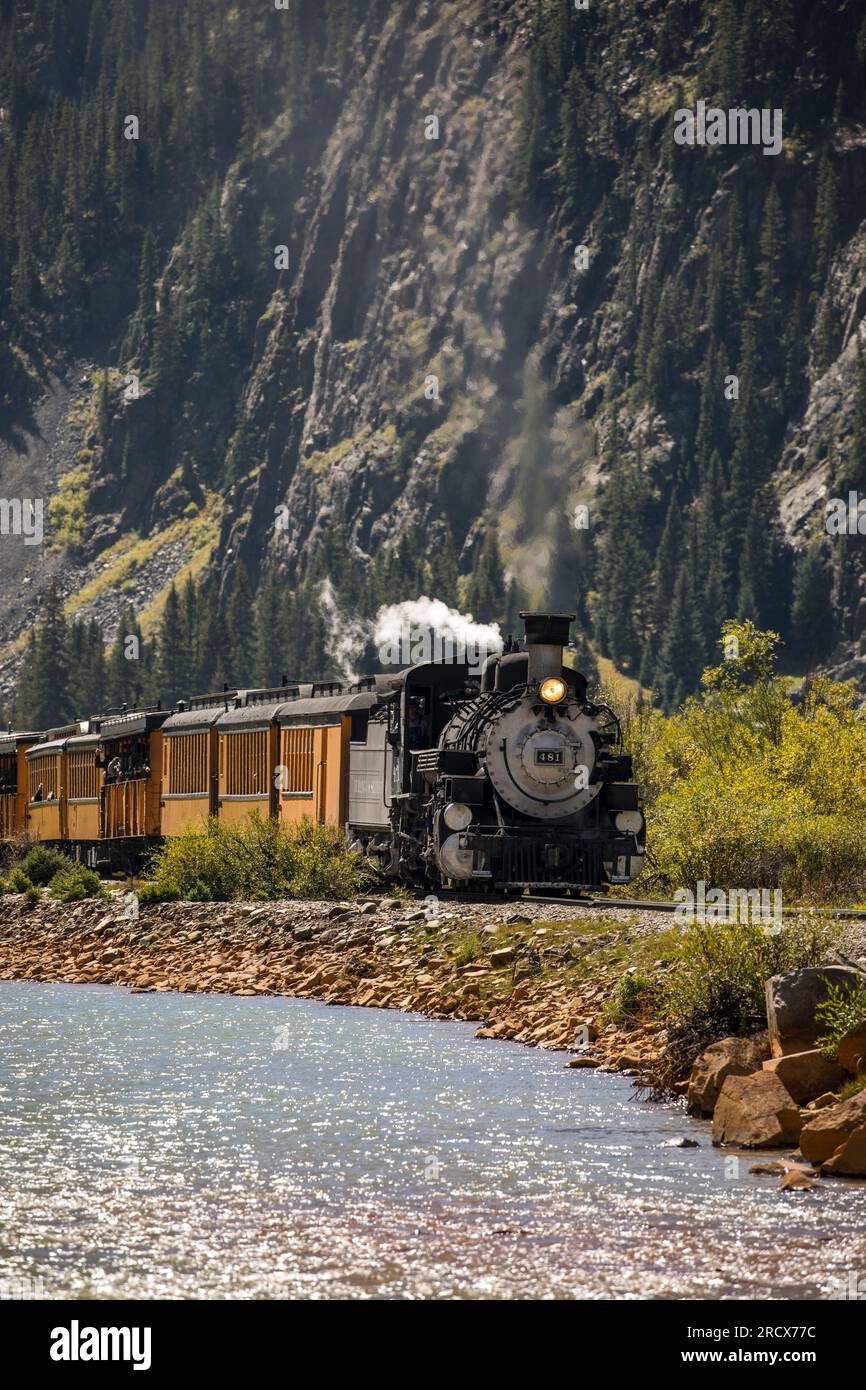 Durango und Silverton Schmalspurbahn kommen die Gleise hoch Stockfoto