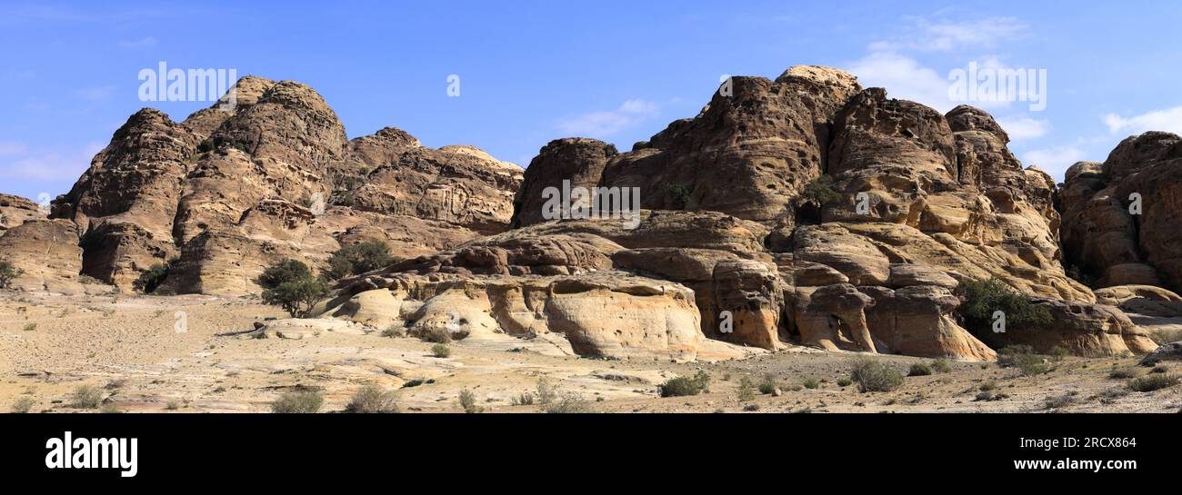 Blick über die Landschaft um Wadi al-Aghlat vor Little Petra, Al-Sharat Gegend von Jordanien, Naher Osten Stockfoto